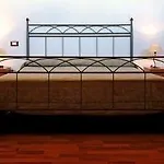 Vicere Speciale Bed & Breakfast 4*